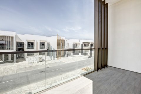 Řadový dům na Yas Island, Abu Dhabi, SAE 3 ložnice, 333 m² Č.: 531895 - fotografie 2