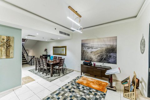 Lägenhet till försäljning i Jumeirah Village Circle, Dubai, UAE 3 sovrum, 262.07 kvm Nr. 748790 - fotografi 6