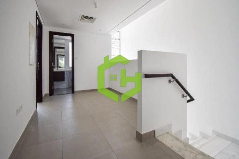 Rijtjeshuis te koop in Mudon, Dubai, VAE 3 slaapkamers, 189.9 vr.m., nr 574815 - foto 9