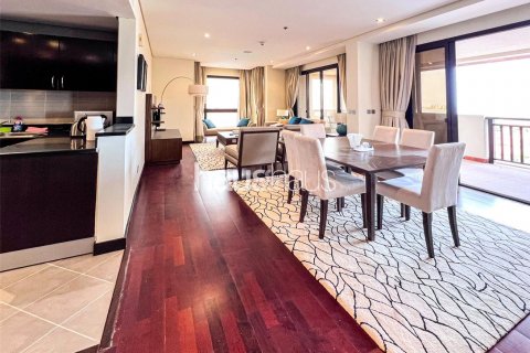 Apartament në Palm Jumeirah, Dubai, Emiratet e Bashkuara Arabe 2 dhoma gjumi, 169 m2. № 626071 - Foto 4