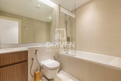 Apartment in Jumeirah, Dubai, UAE 2 bedrooms, 112.04 sq.m. № 755937 - photo 11