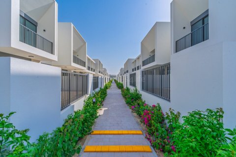 Maison de ville à vendre à  Town Square, Dubai, EAU 3 chambres, 174 m2 № 701892 - photo 9