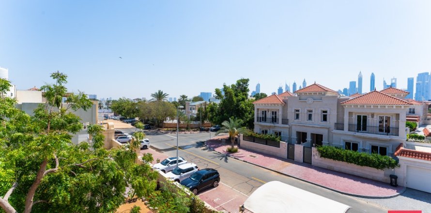 Villa sa Dubai, UAE 4 silid-tulugan, 471.5 sq.m. № 710294