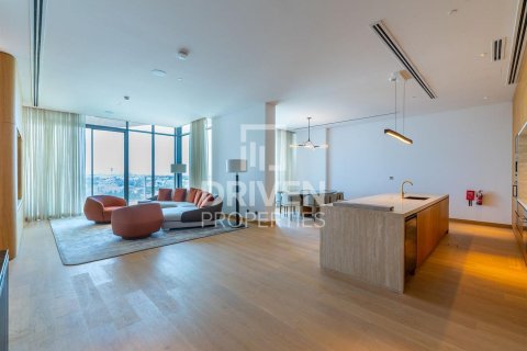 Duplex à vendre à Jumeirah, Dubai, EAU 5 chambres, 828.32 m2 № 761576 - photo 13