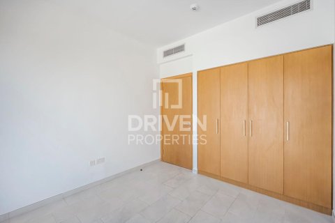 Villa in Dubai Land, Dubai, UAE 4 bedrooms, 231.24 sq.m. № 746388 - photo 9