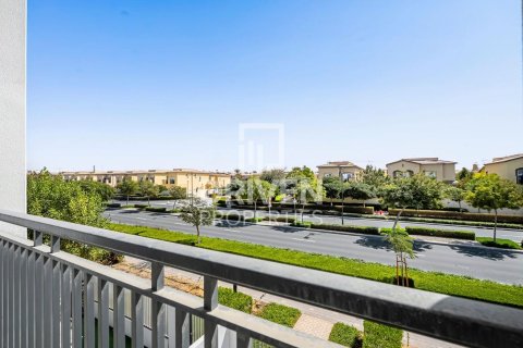 Villa in Dubai Land, Dubai, UAE 4 bedrooms, 231.24 sq.m. № 746388 - photo 19
