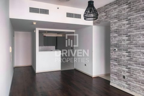Apartment in Dubai Studio City, Dubai, UAE 3 bedrooms, 125.79 sq.m. № 746389 - photo 3