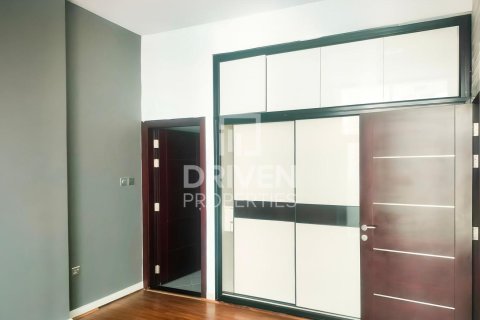 Apartment in Dubai Studio City, Dubai, UAE 3 bedrooms, 125.79 sq.m. № 746389 - photo 4