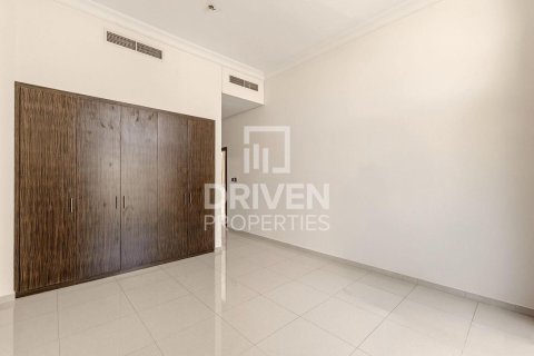 Vila v DAMAC Hills (Akoya by DAMAC), Dubai, SAE 5 spální, 660.08 m2 č. 746391 - Fotografia 17