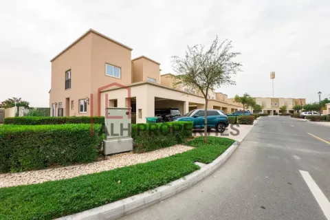 Townhouse de vânzare în Dubai Land, Dubai, EAU 4 dormitoare, 230 mp. №691148 - poză 1