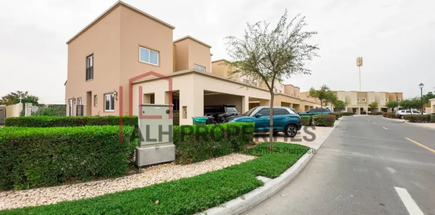 Rumah bandar di Dubai Land, Dubai, UAE 4 bilik tidur, 230 meter persegi № 691148