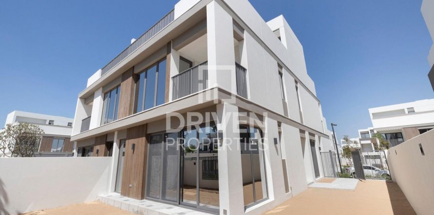 Vila v Tilal Al Ghaf, Dubai, SAE 4 ložnice, 317 m² Č.: 602425
