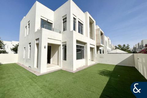 Villa te koop in Reem, Dubai, VAE 3 slaapkamers, 238 vr.m., nr 688666 - foto 2