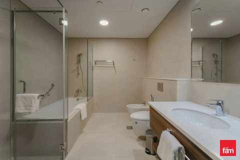Apartment til salg i Dubai Media City, Dubai, UAE 2 soveværelser, 146.6 kvm № 632948 - foto 15
