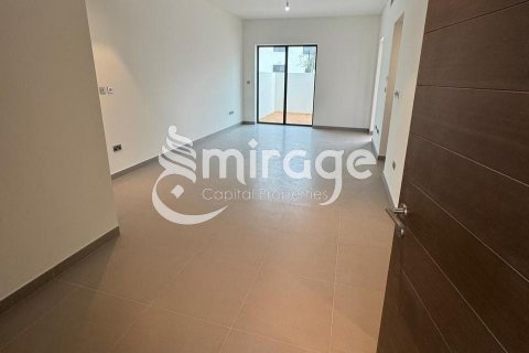 Villa in affitto a Yas Island, Abu Dhabi, EAU 3 camere da letto, 356.1 mq. № 579635 - foto 3