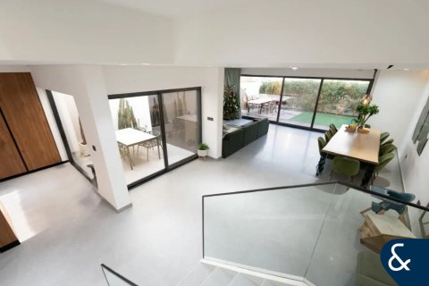 Villa sa Al Furjan, Dubai, UAE 4 silid-tulugan, 222 sq.m. № 688810