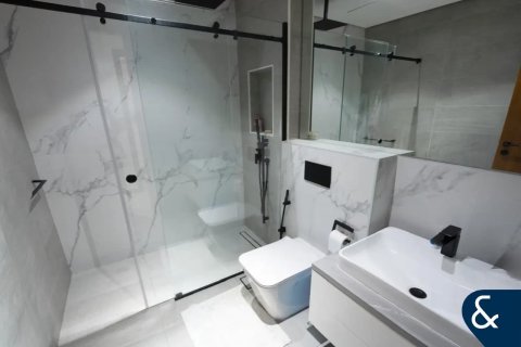 Vila v Al Furjan, Dubai, SAE 4 spálne, 222 m2 č. 688810 - Fotografia 13