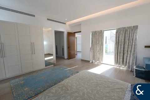 Vila v Al Furjan, Dubai, SAE 4 spálne, 222 m2 č. 688810 - Fotografia 17