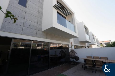 Vila v Al Furjan, Dubai, SAE 4 spálne, 222 m2 č. 688810 - Fotografia 24