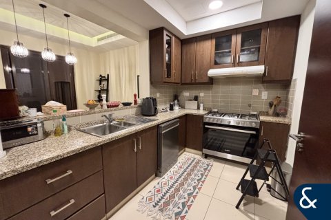 Villa in Reem, Dubai, UAE 3 bedrooms, 222 sq.m. № 688805 - photo 5