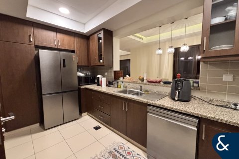 Villa in Reem, Dubai, UAE 3 bedrooms, 222 sq.m. № 688805 - photo 4