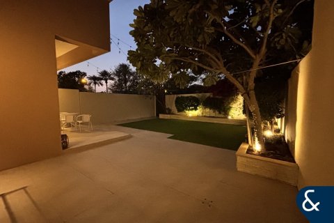 Vila u Reem, Dubai, UAE 3 spavaćih soba, 222 m2 Br. 688805 - fotografija 13