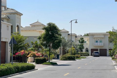 Huoneisto Al Furjan, Dubai, Arabiemiraatit 2 makuuhuonetta, 134 m2 № 658791 - kuva 30