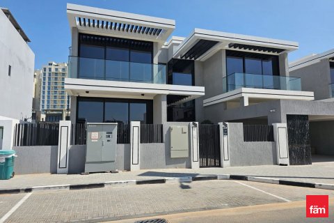 Huvila Al Furjan, Dubai, Arabiemiraatit 5 makuuhuonetta, 600 m2 № 693967 - kuva 3