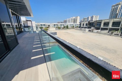 Huvila Al Furjan, Dubai, Arabiemiraatit 5 makuuhuonetta, 600 m2 № 693967 - kuva 20