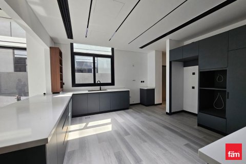 Huvila Al Furjan, Dubai, Arabiemiraatit 5 makuuhuonetta, 600 m2 № 693967 - kuva 12