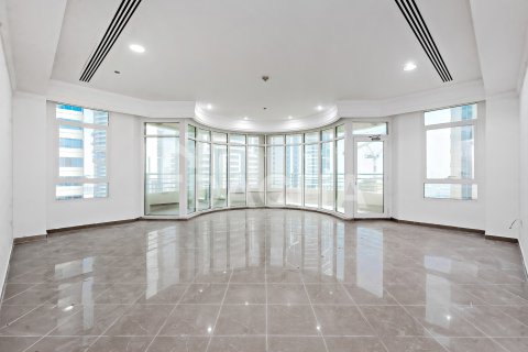 Apartment in Dubai Marina, Dubai, UAE 3 bedrooms, 202 sq.m. № 707133 - photo 2