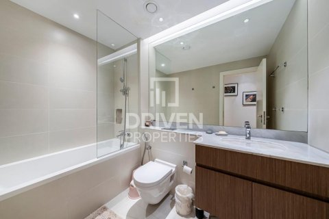 Lägenhet till försäljning i Jumeirah, Dubai, UAE 2 sovrum, 126 kvm Nr. 653418 - fotografi 10