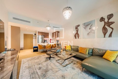 Appartement te koop in Jumeirah, Dubai, VAE 2 slaapkamers, 126 vr.m., nr 653418 - foto 3