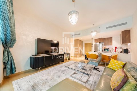 Appartement te koop in Jumeirah, Dubai, VAE 2 slaapkamers, 126 vr.m., nr 653418 - foto 4