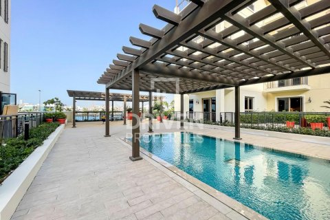 Appartement te koop in Jumeirah, Dubai, VAE 2 slaapkamers, 126 vr.m., nr 653418 - foto 22