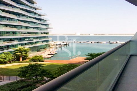 דירה ב Al Raha Beach, Abu Dhabi, איחוד האמירויות 2 חדרי שינה, 111 מ