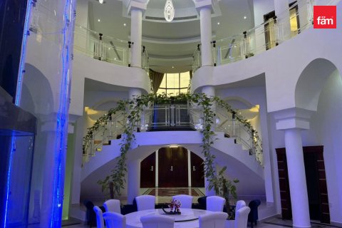 Dubai, BAE’de kiralık villa 8 yatak odası, 1723.7 m&sup2; No 726781 - fotoğraf 24