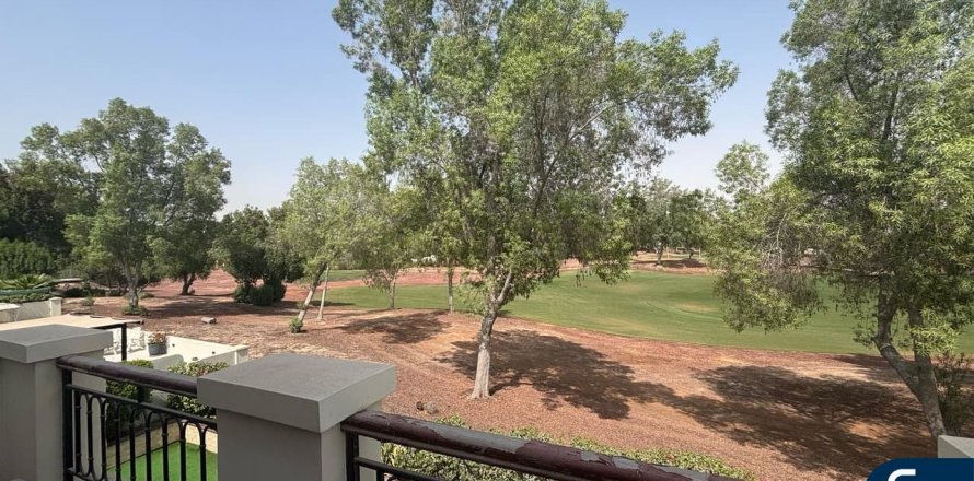 Willa w Jumeirah Golf Estates, Dubai, ZEA 5 sypialnie, 514 mkw. nr 668554