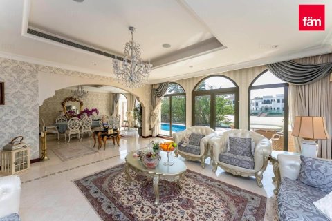 Villa til leje i Palm Jumeirah, Dubai, UAE 4 soveværelser, 622.4 kvm № 722477 - foto 3