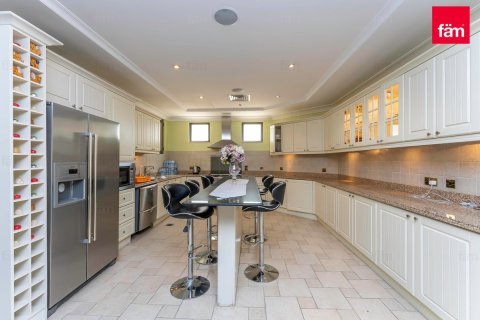 Villa til leje i Palm Jumeirah, Dubai, UAE 4 soveværelser, 622.4 kvm № 722477 - foto 12