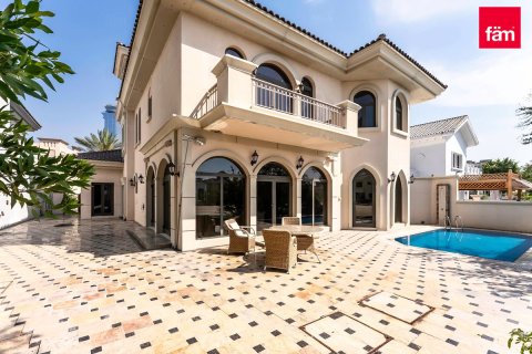 Huvila Palm Jumeirah, Dubai, Arabiemiraatit 4 makuuhuonetta, 622.4 m2 № 722477