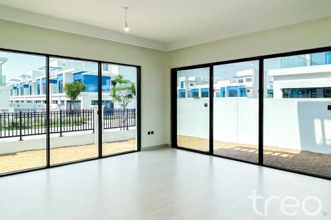 Townhouse til leje i Damac Lagoons, Dubai, UAE 5 soveværelser, 264.31 kvm № 733611 - foto 2