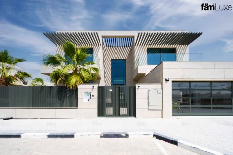 Βίλα σε Al Furjan, Dubai, ΗΑΕ 5 υπνοδωμάτια, 605.4 τ.μ. Αρ. 710163