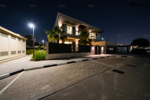 Huvila Al Furjan, Dubai, Arabiemiraatit 5 makuuhuonetta, 605.4 m2 № 710163 - kuva 1