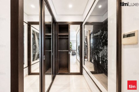 Villa in Dubai, UAE 5 bedrooms, 460 sq.m. № 710162 - photo 19
