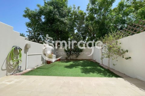 Vila v Al Reef, Abu Dhabi, SAE 3 ložnice, 173.9 m² Č.: 579913 - fotografie 1