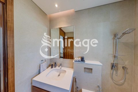 Villa in Abu Dhabi, UAE 5 bedrooms, 650 sq.m. № 579911 - photo 12