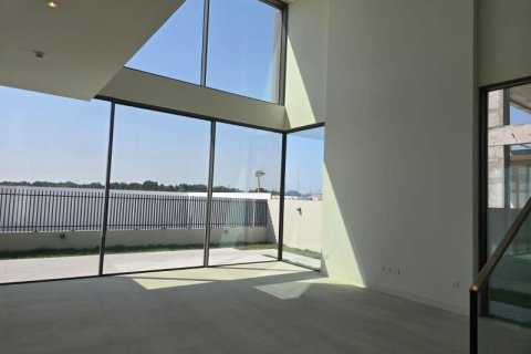 Villa in Nadd Al Sheba, Dubai, UAE 4 bedrooms, 597 sq.m. № 693284 - photo 6