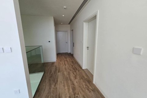 Villa in Nadd Al Sheba, Dubai, UAE 4 bedrooms, 597 sq.m. № 693284 - photo 19