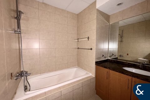 Appartement te koop in Jumeirah Lake Towers, Dubai, VAE 2 slaapkamers, 153 vr.m., nr 666826 - foto 11